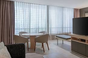 AC Hotel Victoria Suites by Marriott