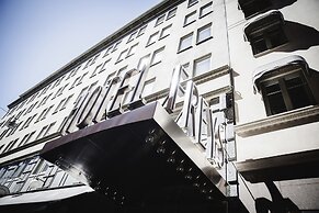 Freys Hotel