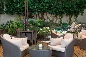 Hotel Jade