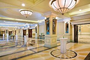 Al Habtoor Grand Resort, Autograph Collection®