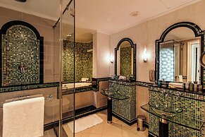 Al Habtoor Grand Resort, Autograph Collection®