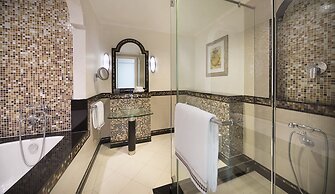 Al Habtoor Grand Resort, Autograph Collection®