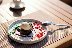 Al Habtoor Grand Resort, Autograph Collection®