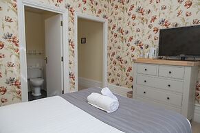 Woodland Manor Hotel