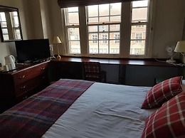 The Broadway Hotel