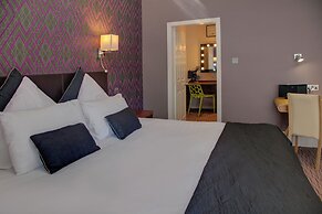 Carmelite Hotel