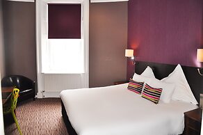 Carmelite Hotel