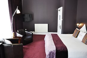 Carmelite Hotel