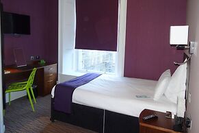 Carmelite Hotel