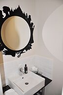 Carmelite Hotel
