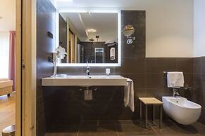 AlpHoliday Dolomiti Wellness