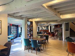 Thatchers Hotel