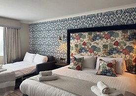 Thatchers Hotel