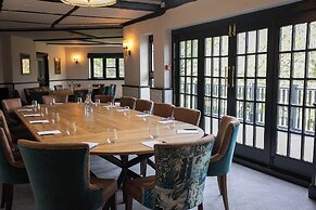 Thatchers Hotel