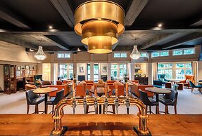 Thatchers Hotel