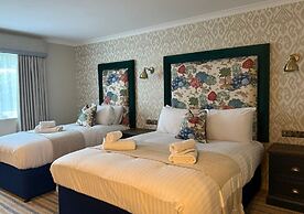 Thatchers Hotel