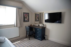 Thatchers Hotel