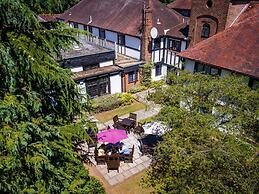 Thatchers Hotel