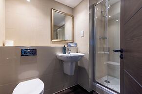 Thatchers Hotel