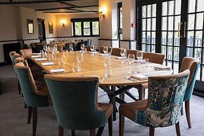 Thatchers Hotel