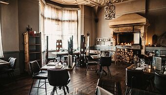 Elephant Hotel