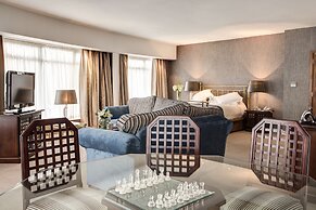 Everglades Hotel