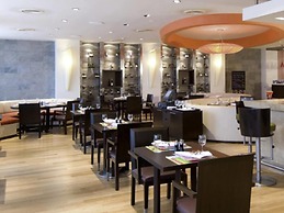 Novotel Mumbai Juhu Beach Hotel
