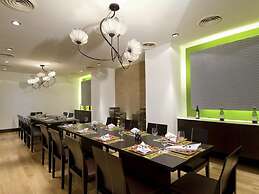 Novotel Mumbai Juhu Beach Hotel