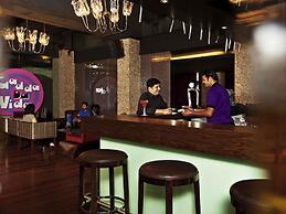 Novotel Mumbai Juhu Beach Hotel