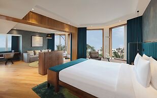 Novotel Mumbai Juhu Beach Hotel