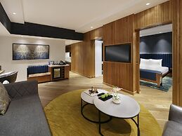 Novotel Mumbai Juhu Beach Hotel