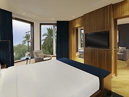 Novotel Mumbai Juhu Beach Hotel