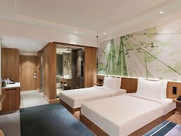 Novotel Mumbai Juhu Beach Hotel