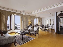 Novotel Mumbai Juhu Beach Hotel