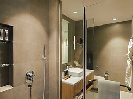 Novotel Mumbai Juhu Beach Hotel