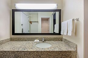 La Quinta Inn & Suites by Wyndham Harrisburg Airport Hershey