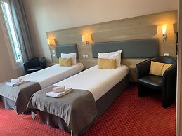 Brit Hotel Bleu Nuit