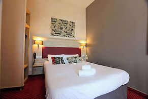 Brit Hotel Bleu Nuit