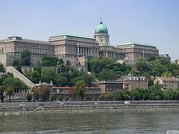 Hotel Charles