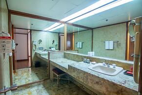 Century Park Hotel