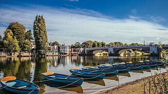 The Mitre, Hampton Court