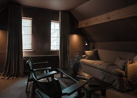 Hyll Hotel