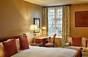 Ockenden Manor Hotel & Spa