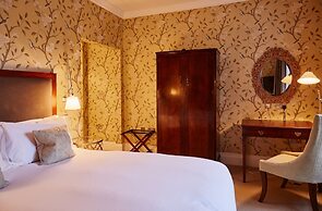 Ockenden Manor Hotel & Spa