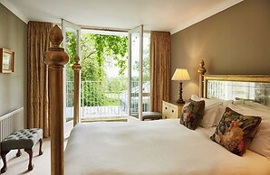 Ockenden Manor Hotel & Spa