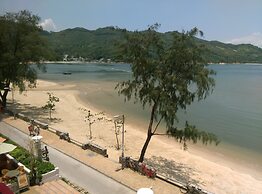 Silvermine Beach Resort