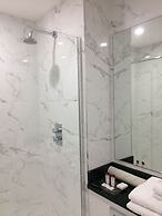 Falls Hotel & Spa