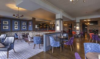 Falls Hotel & Spa