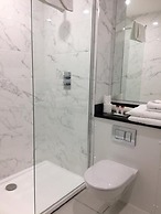 Falls Hotel & Spa