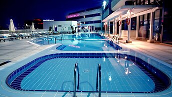 Crowne Plaza Dubai Deira by IHG